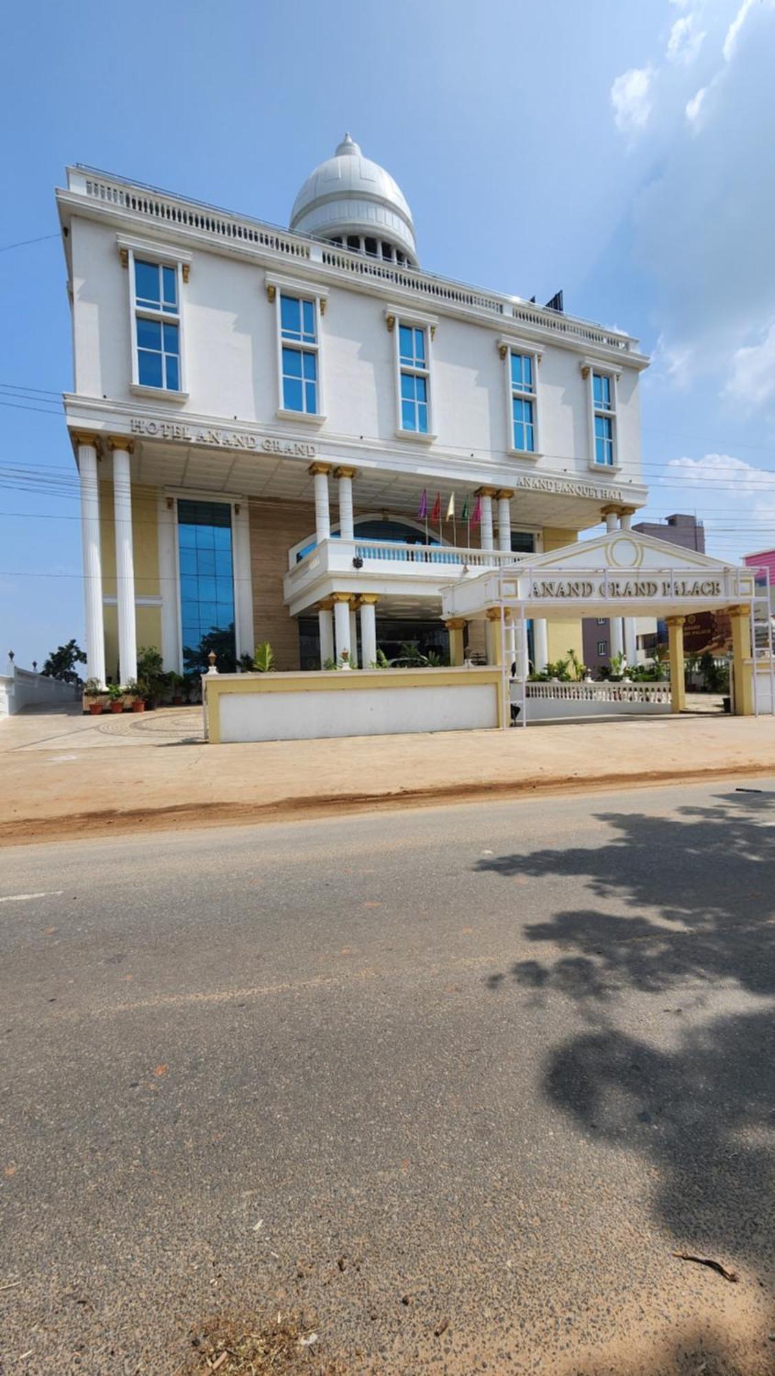 Hotel Anand Grand โฮซูร์ ภายนอก รูปภาพ